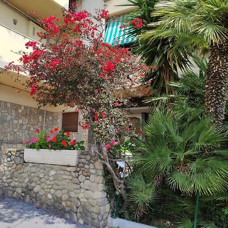 Indaco Apartman San Remo Kültér fotó